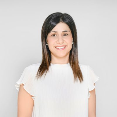 Lauren Headshot